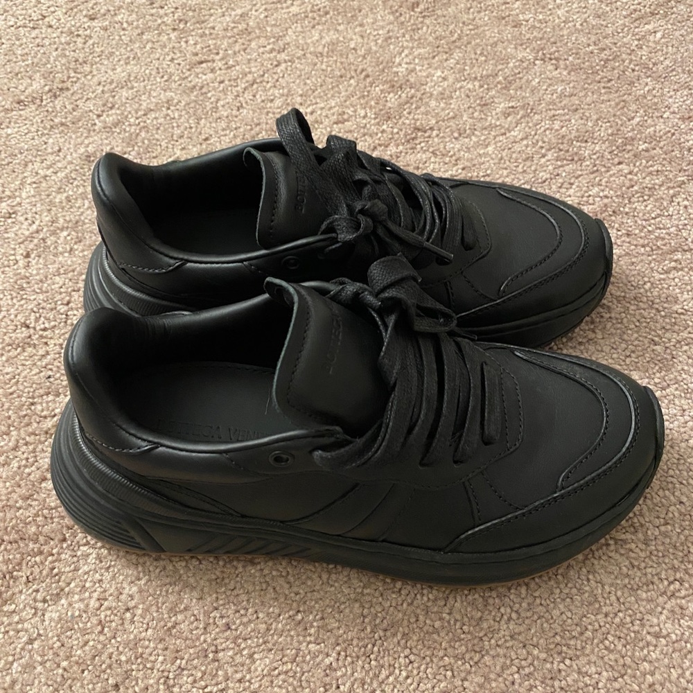 Bottega Veneta leather sneakers